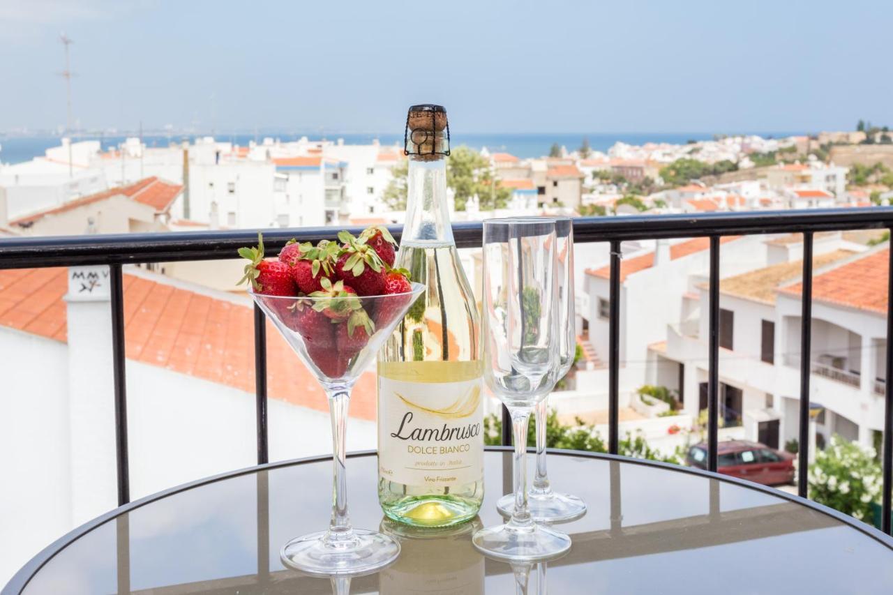 Stay On Top Apartments Лагос Екстериор снимка