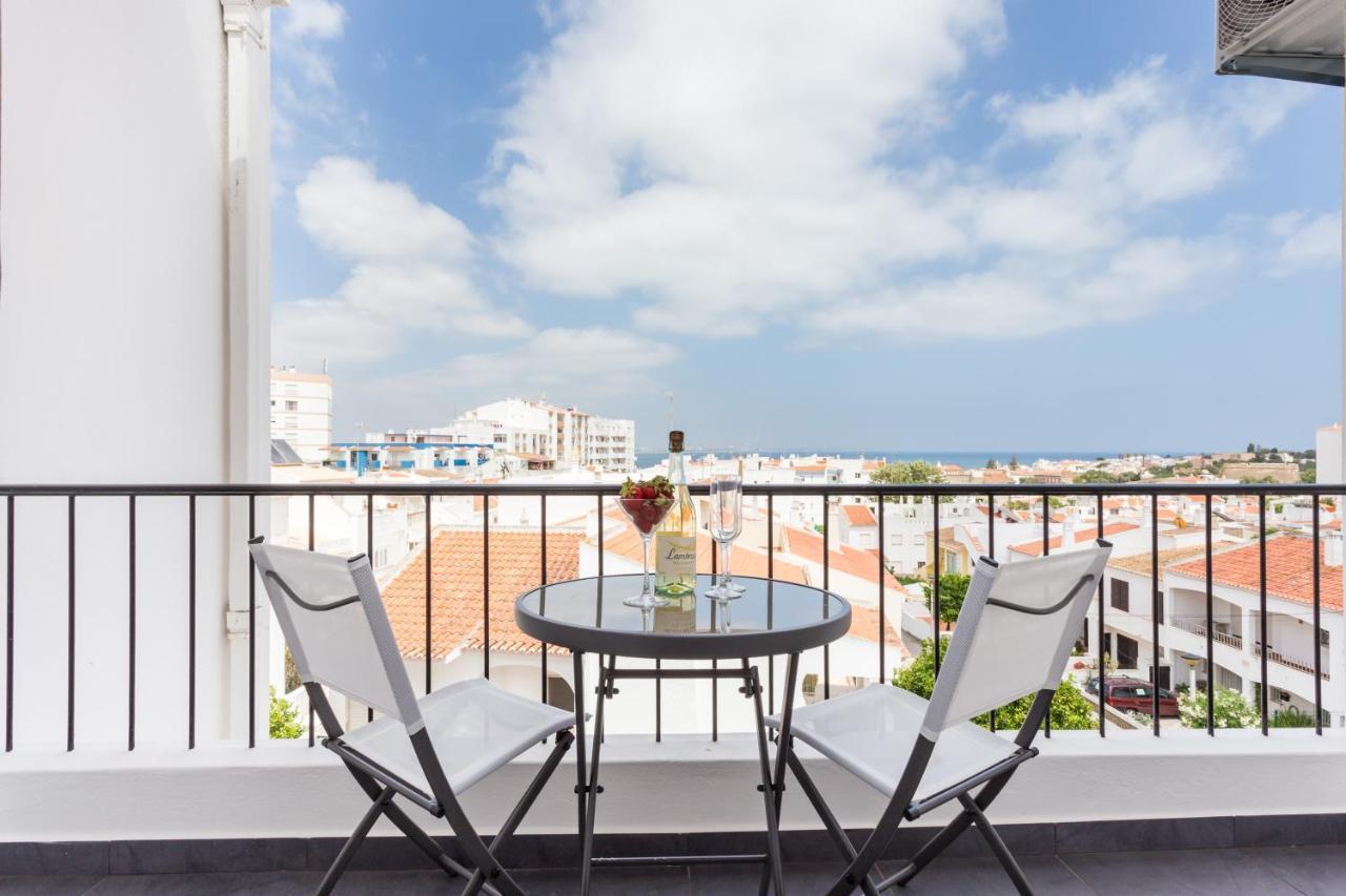 Stay On Top Apartments Лагос Екстериор снимка