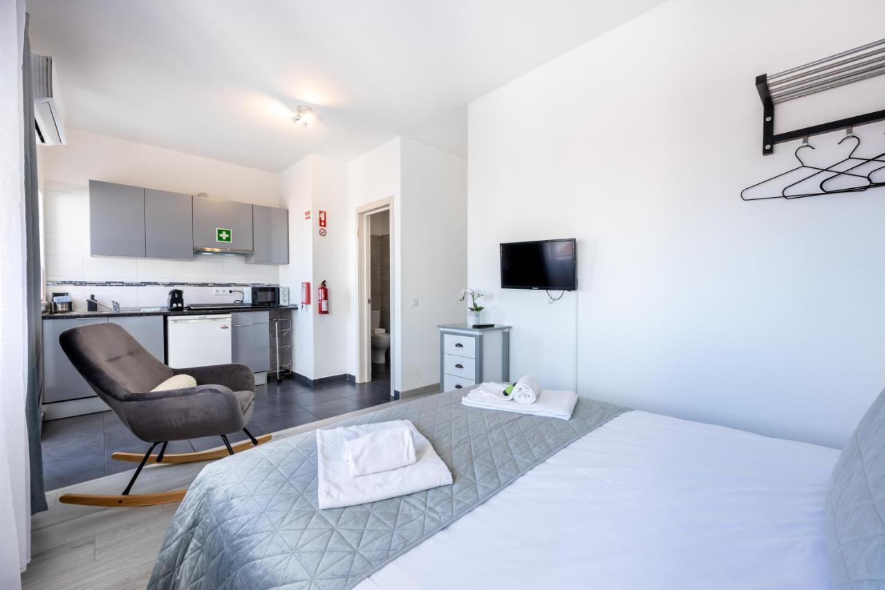 Stay On Top Apartments Лагос Екстериор снимка
