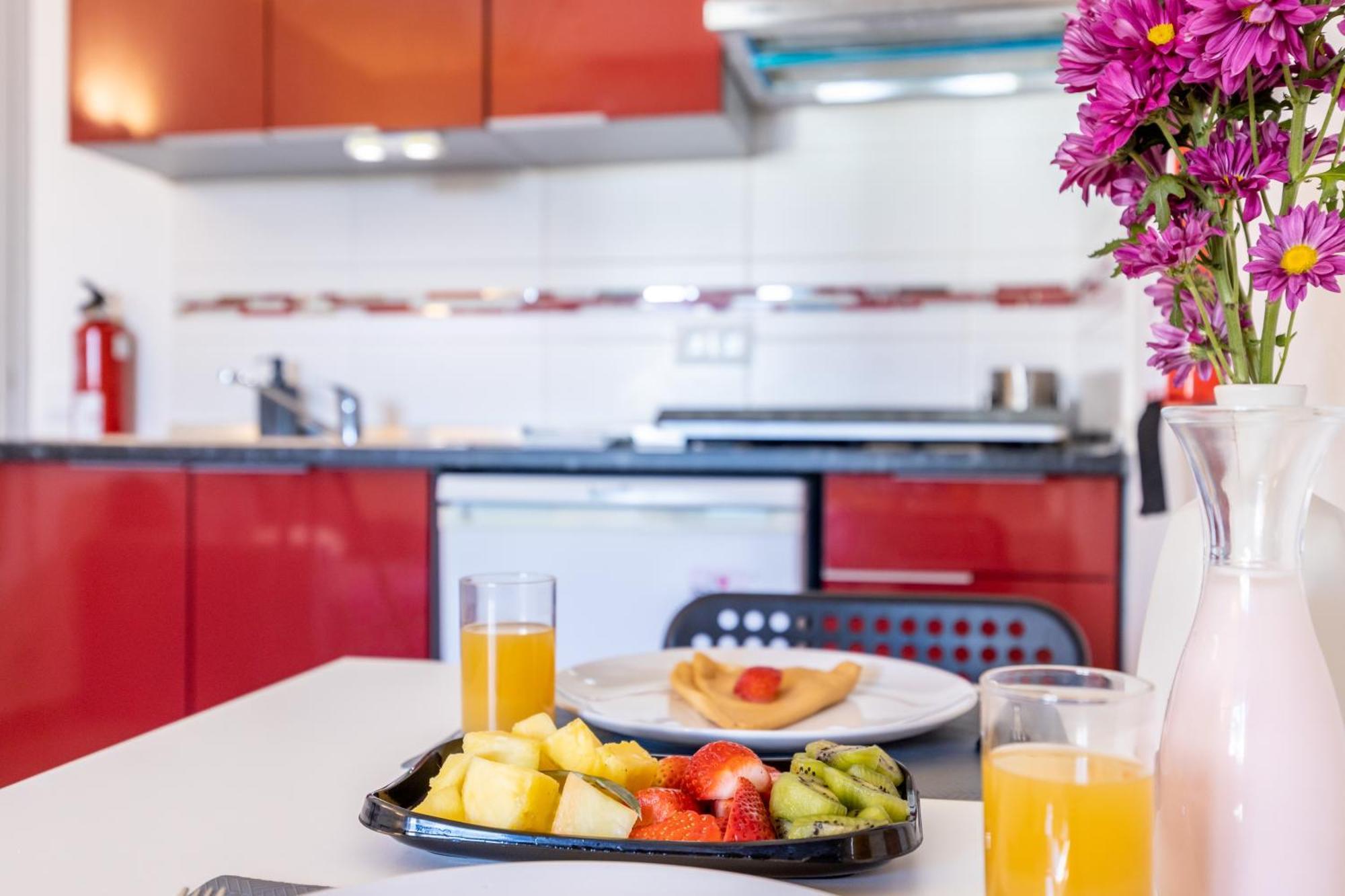 Stay On Top Apartments Лагос Екстериор снимка